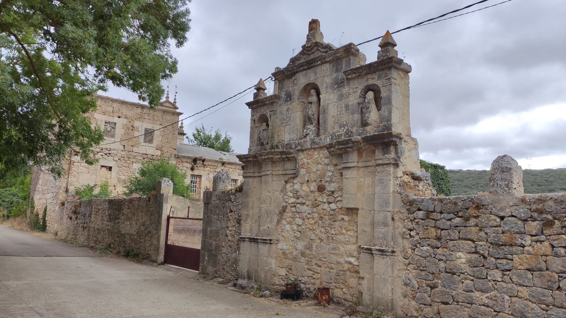 Ex monasterio de Santa María la Imperial de Obarenes