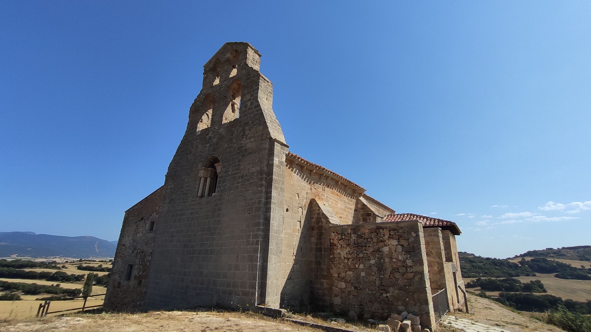 Iglesia Románica de San Cosme y San Damián